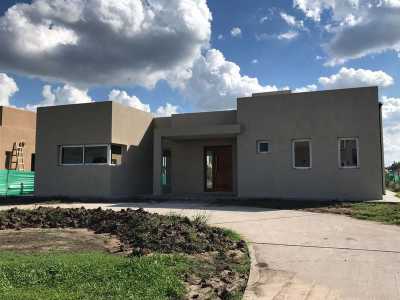 Home For Sale in Esteban Echeverria, Argentina