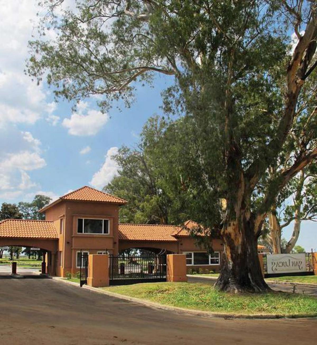 Picture of Residential Land For Sale in Bs.As. G.B.A. Zona Sur, Buenos Aires, Argentina