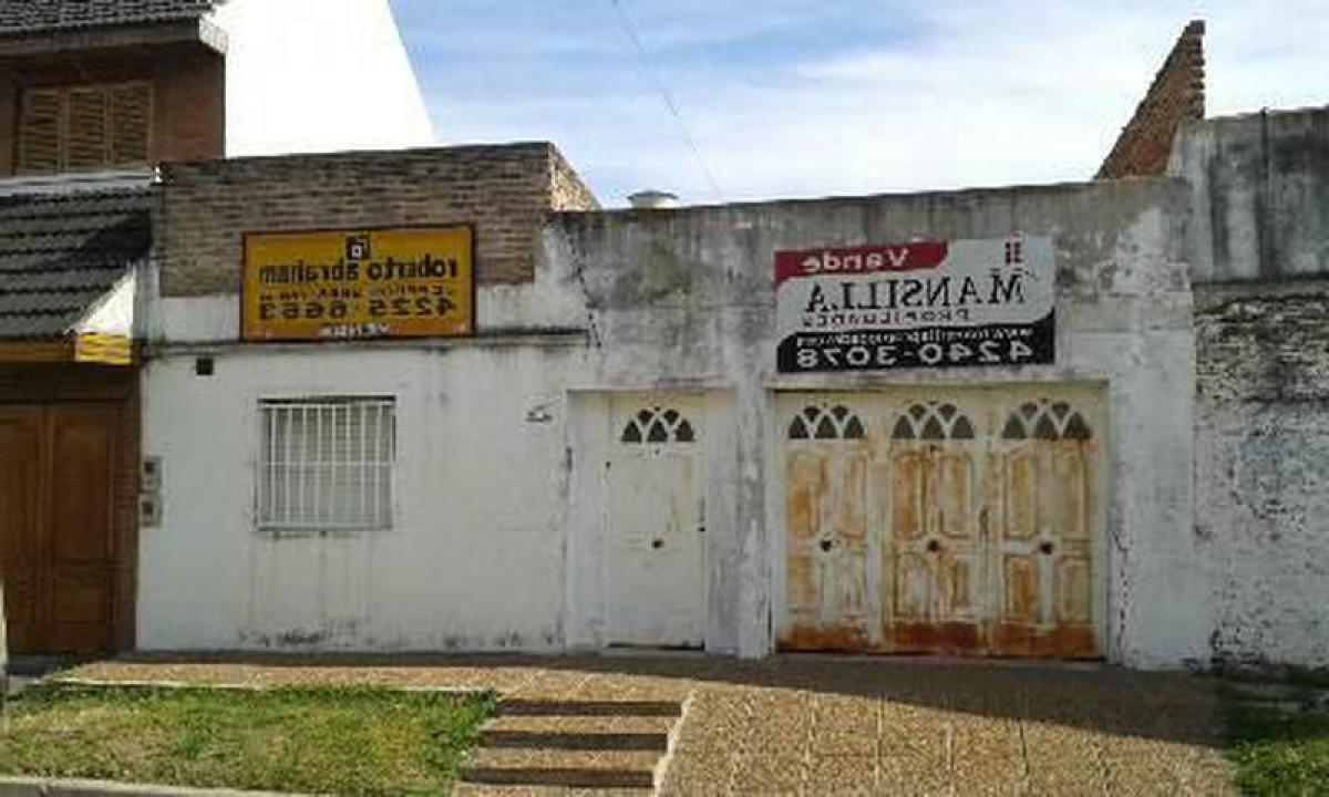 Picture of Home For Sale in Pehuajo, Buenos Aires, Argentina