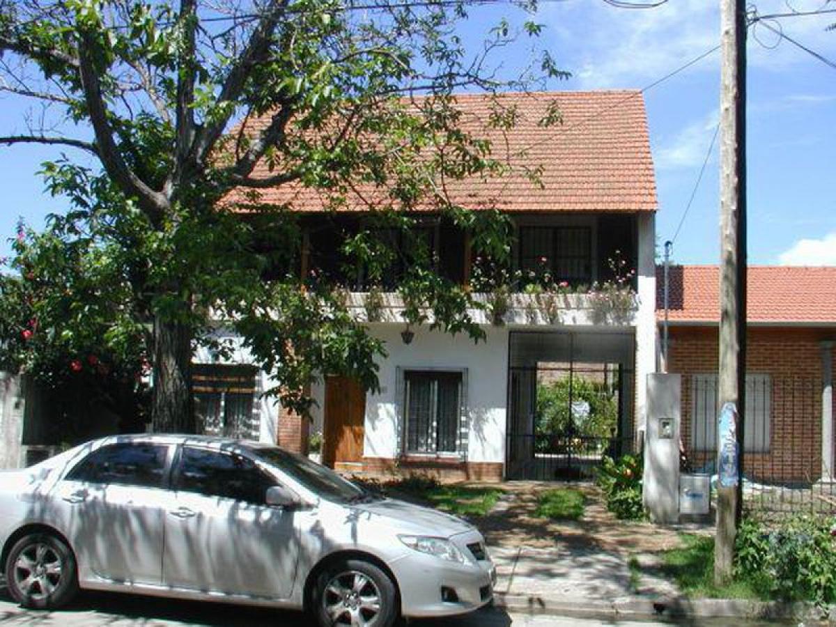 Picture of Home For Sale in Lomas De Zamora, Buenos Aires, Argentina