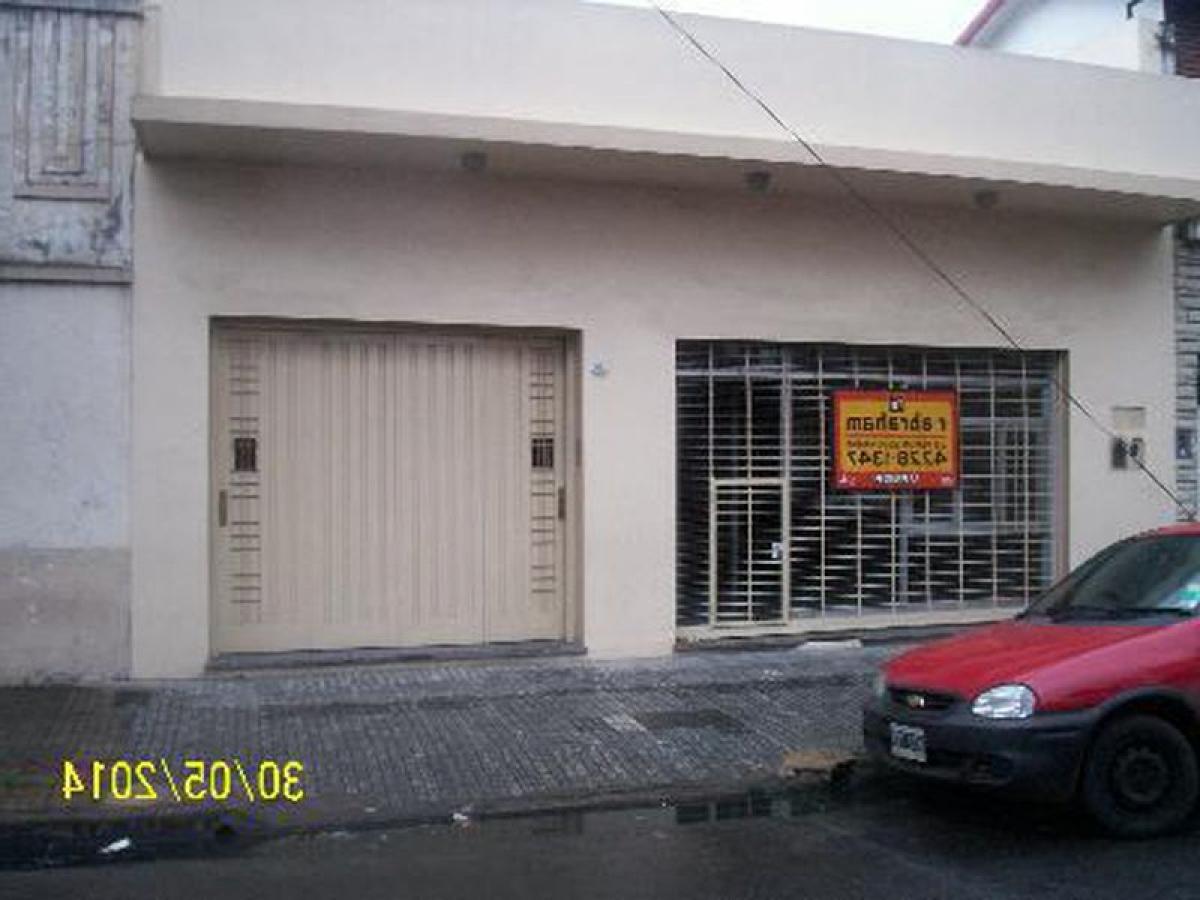 Picture of Home For Sale in Lanus, Buenos Aires, Argentina