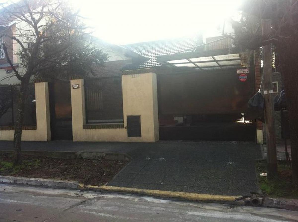 Picture of Home For Sale in Hurlingham, Buenos Aires, Argentina