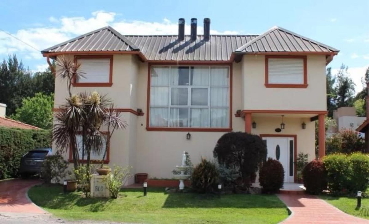 Picture of Home For Sale in Bs.As. G.B.A. Zona Oeste, Buenos Aires, Argentina