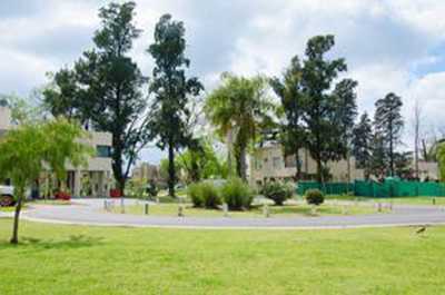 Residential Land For Sale in Moreno, Argentina