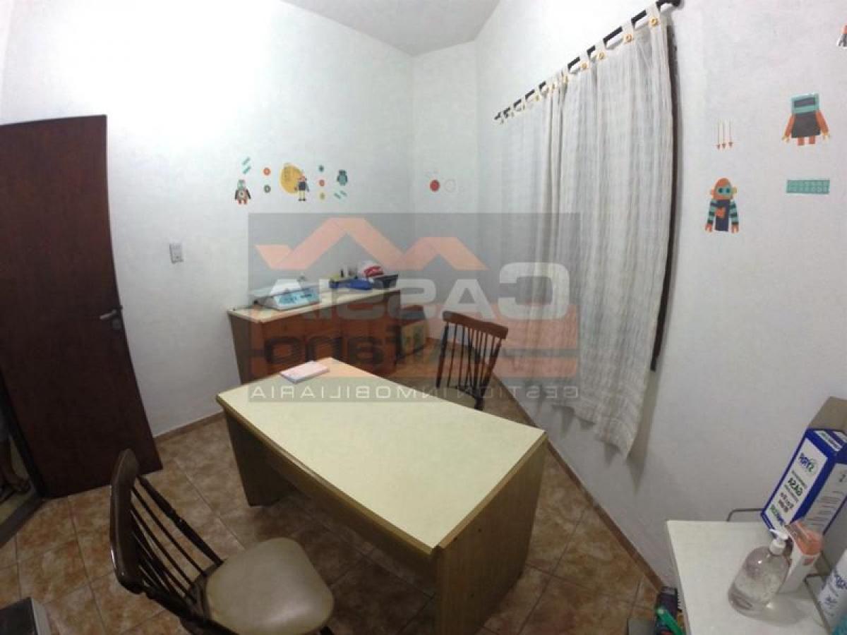 Picture of Office For Sale in Lanus, Buenos Aires, Argentina