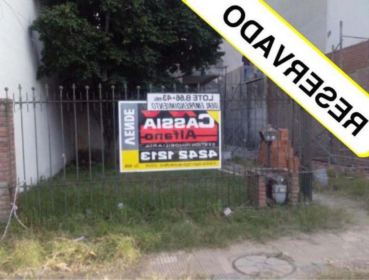 Picture of Residential Land For Sale in Avellaneda, Buenos Aires, Argentina