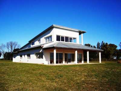 Home For Sale in San Antonio De Areco, Argentina