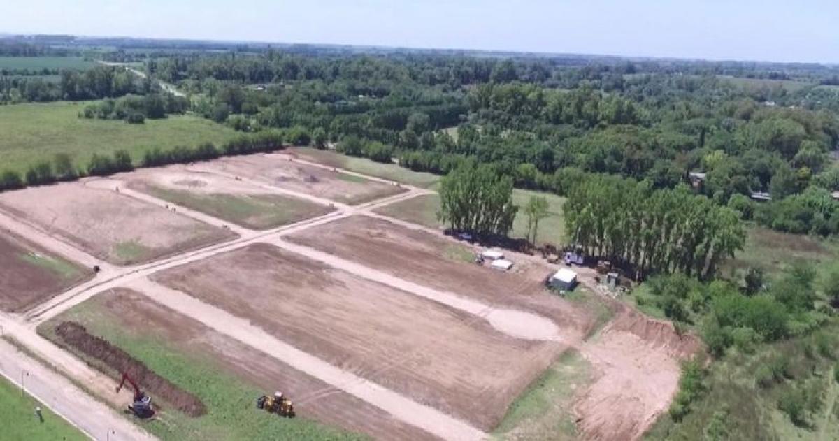 Picture of Residential Land For Sale in Exaltacion De La Cruz, Buenos Aires, Argentina