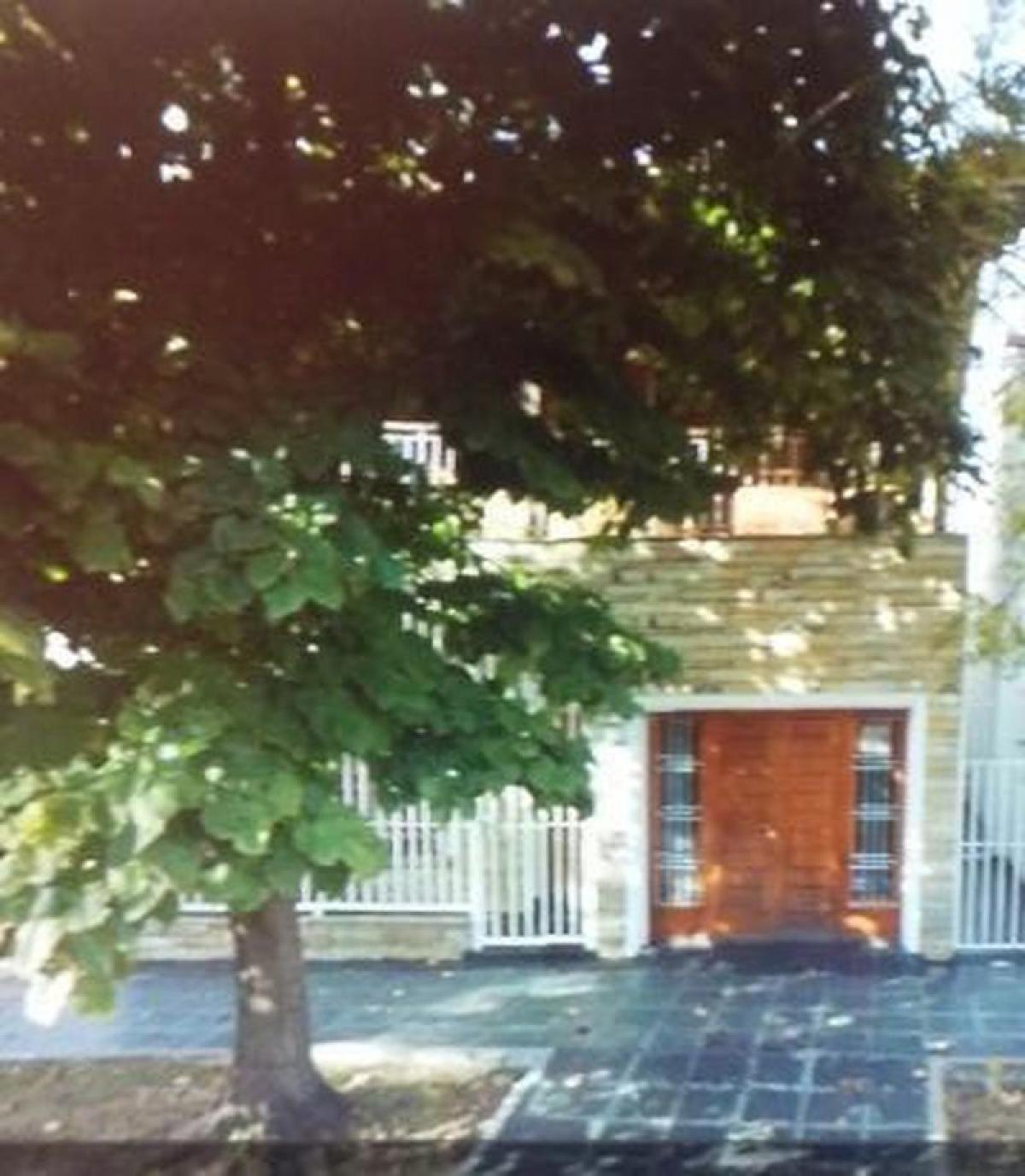 Picture of Home For Sale in Lomas De Zamora, Buenos Aires, Argentina