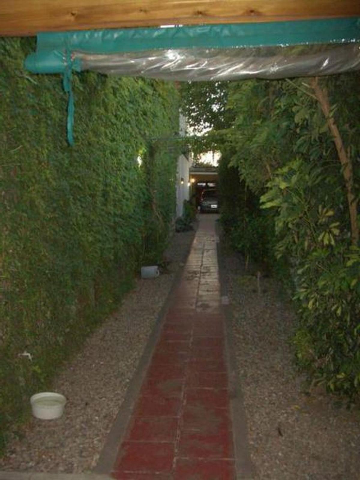 Picture of Home For Sale in Almirante Brown, Distrito Federal, Argentina