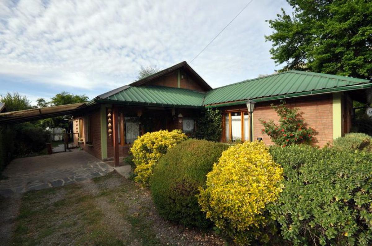 Picture of Home For Sale in San Carlos De Bariloche, Rio Negro, Argentina