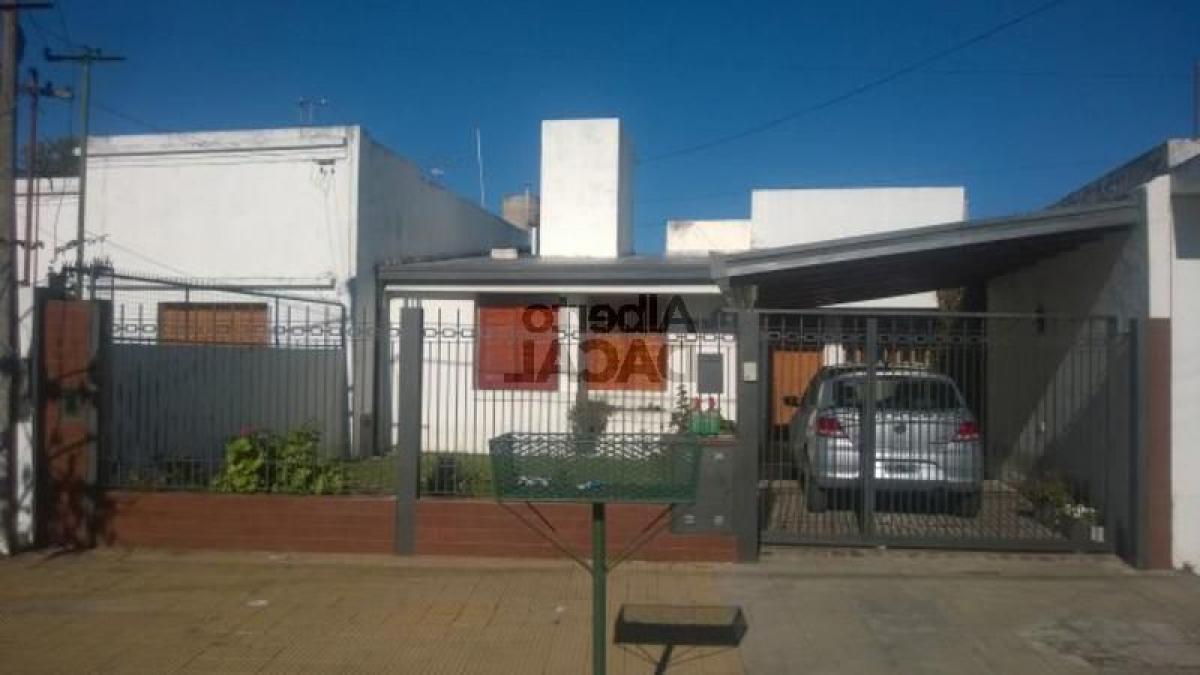 Picture of Home For Sale in Berisso, Buenos Aires, Argentina