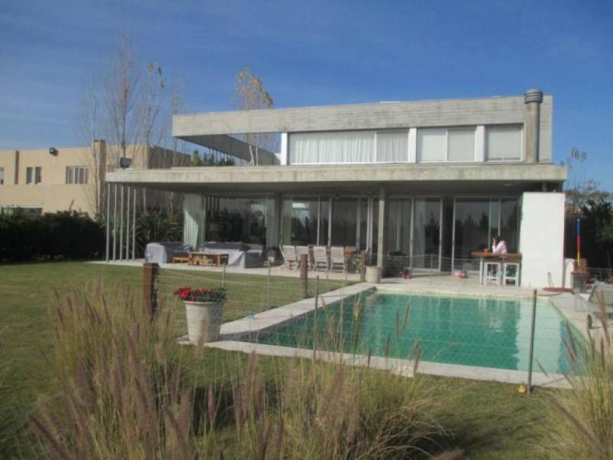 Picture of Home For Sale in Tigre, Buenos Aires, Argentina