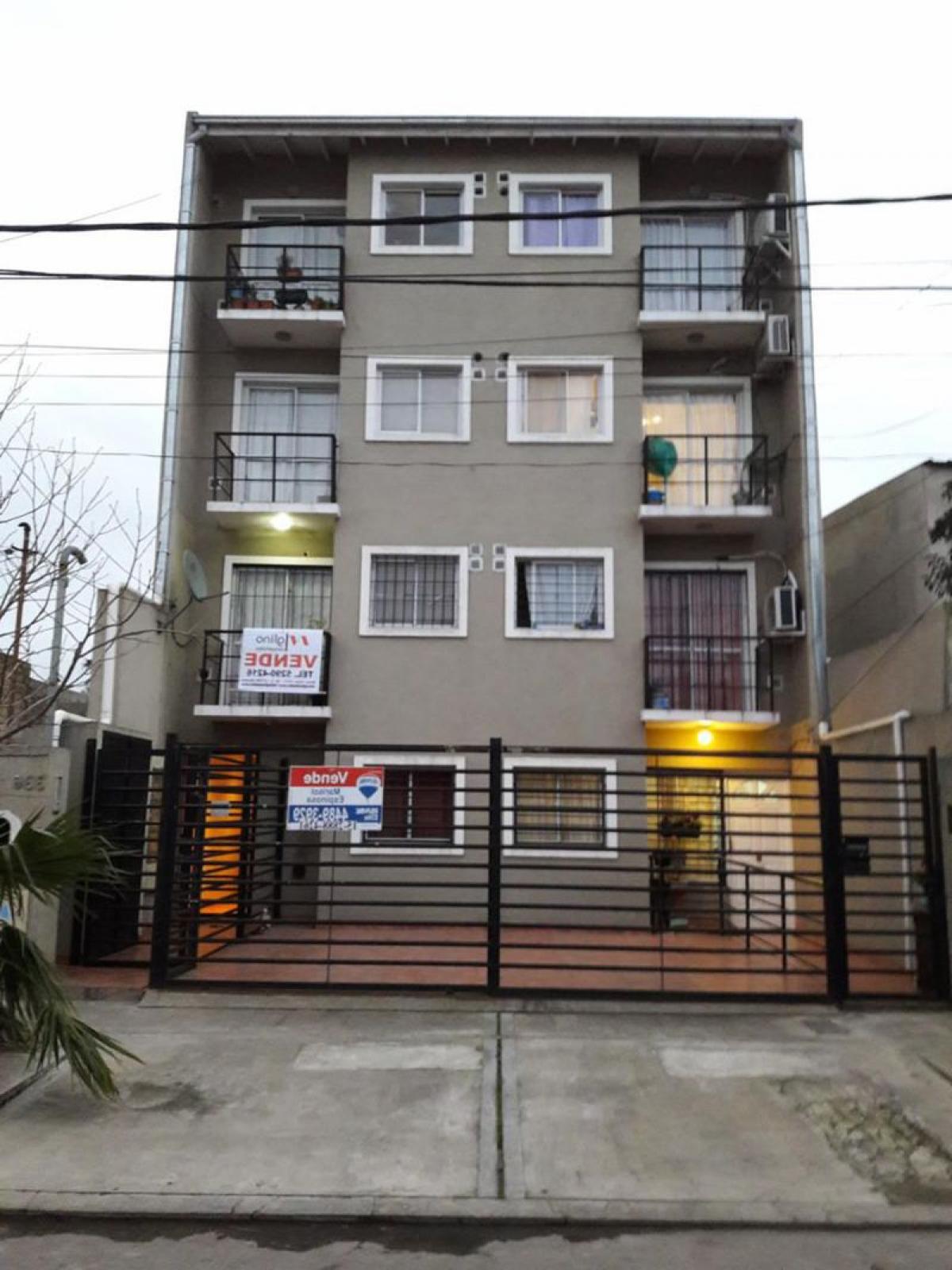 Picture of Apartment For Sale in Bs.As. G.B.A. Zona Oeste, Buenos Aires, Argentina