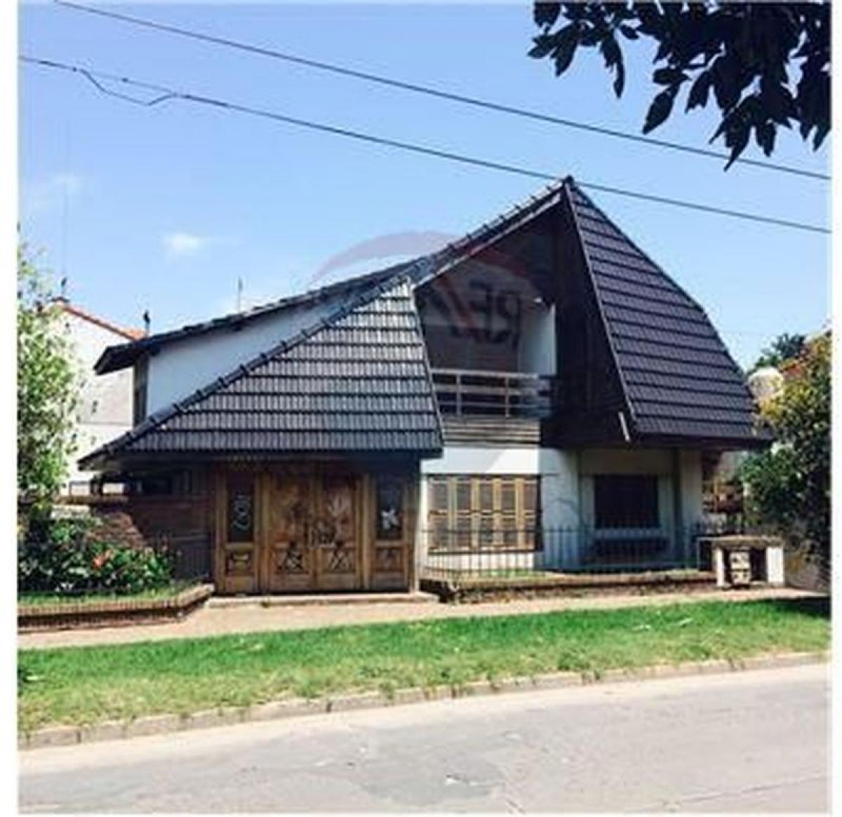 Picture of Home For Sale in Moreno, Buenos Aires, Argentina