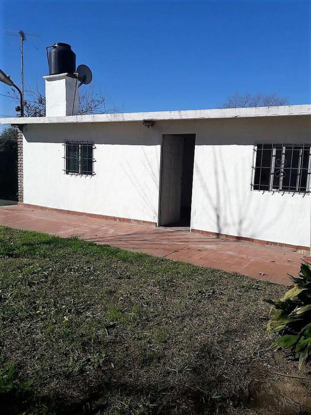 Grand Bourg, Malvinas Argentinas, Buenos Aires, Argentina Apartments