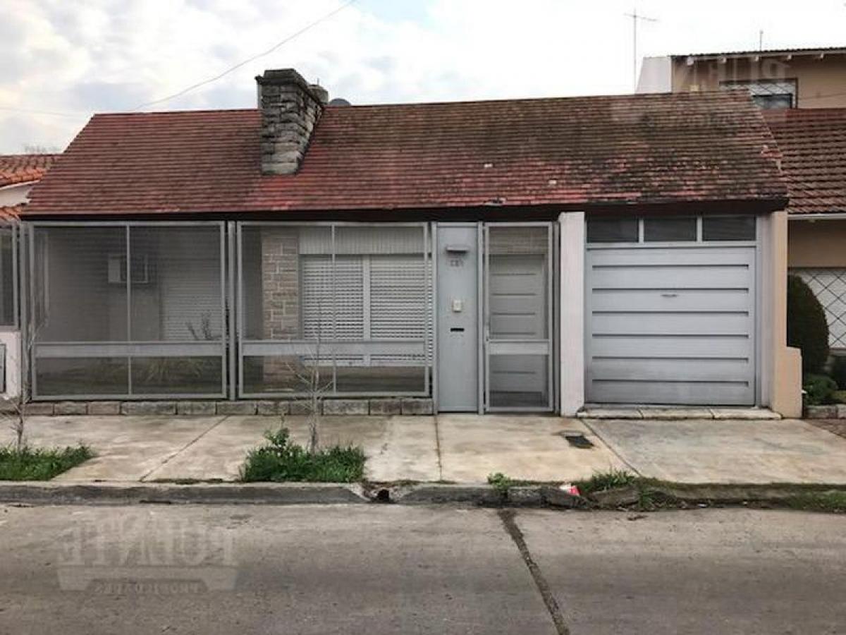 Picture of Home For Sale in Lomas De Zamora, Buenos Aires, Argentina