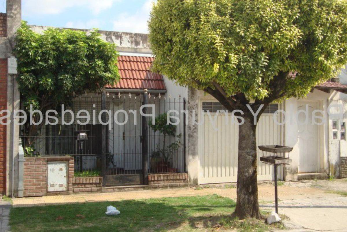Picture of Home For Sale in Tres De Febrero, Buenos Aires, Argentina