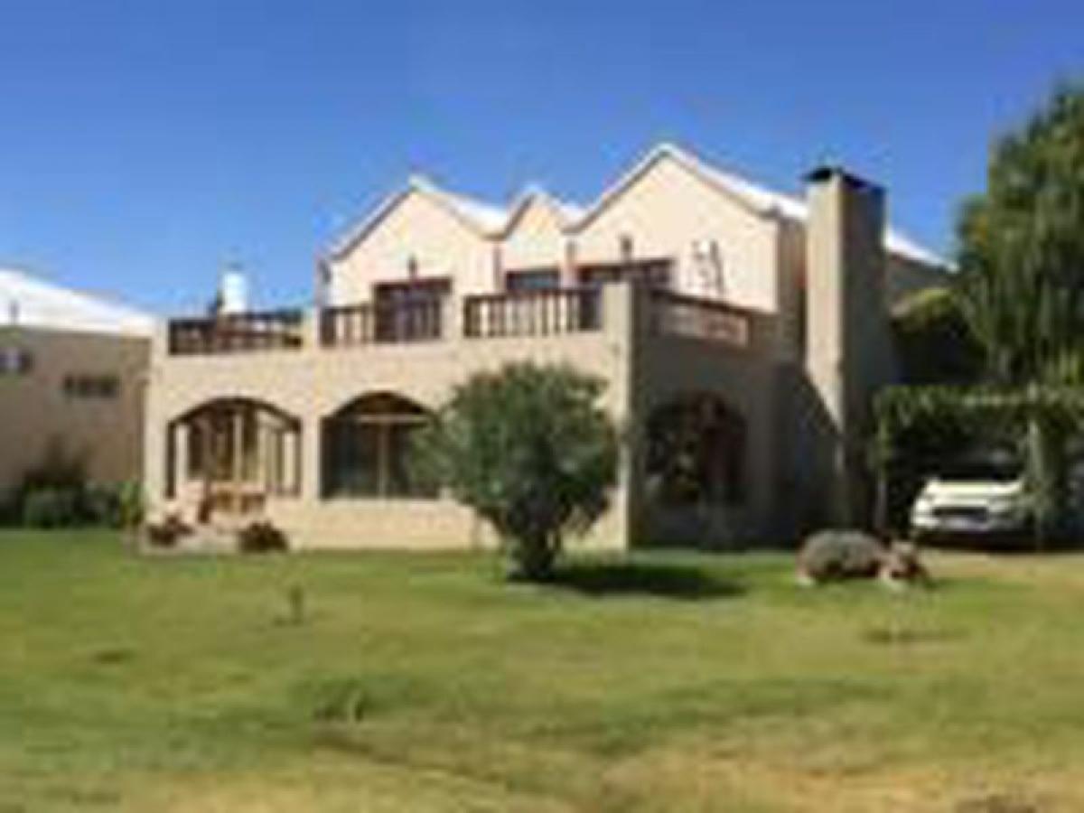 Picture of Home For Sale in Neuquen, Neuquen, Argentina