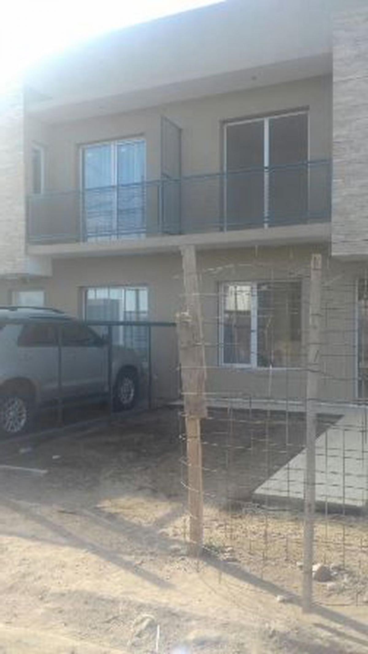 Picture of Home For Sale in Neuquen, Neuquen, Argentina