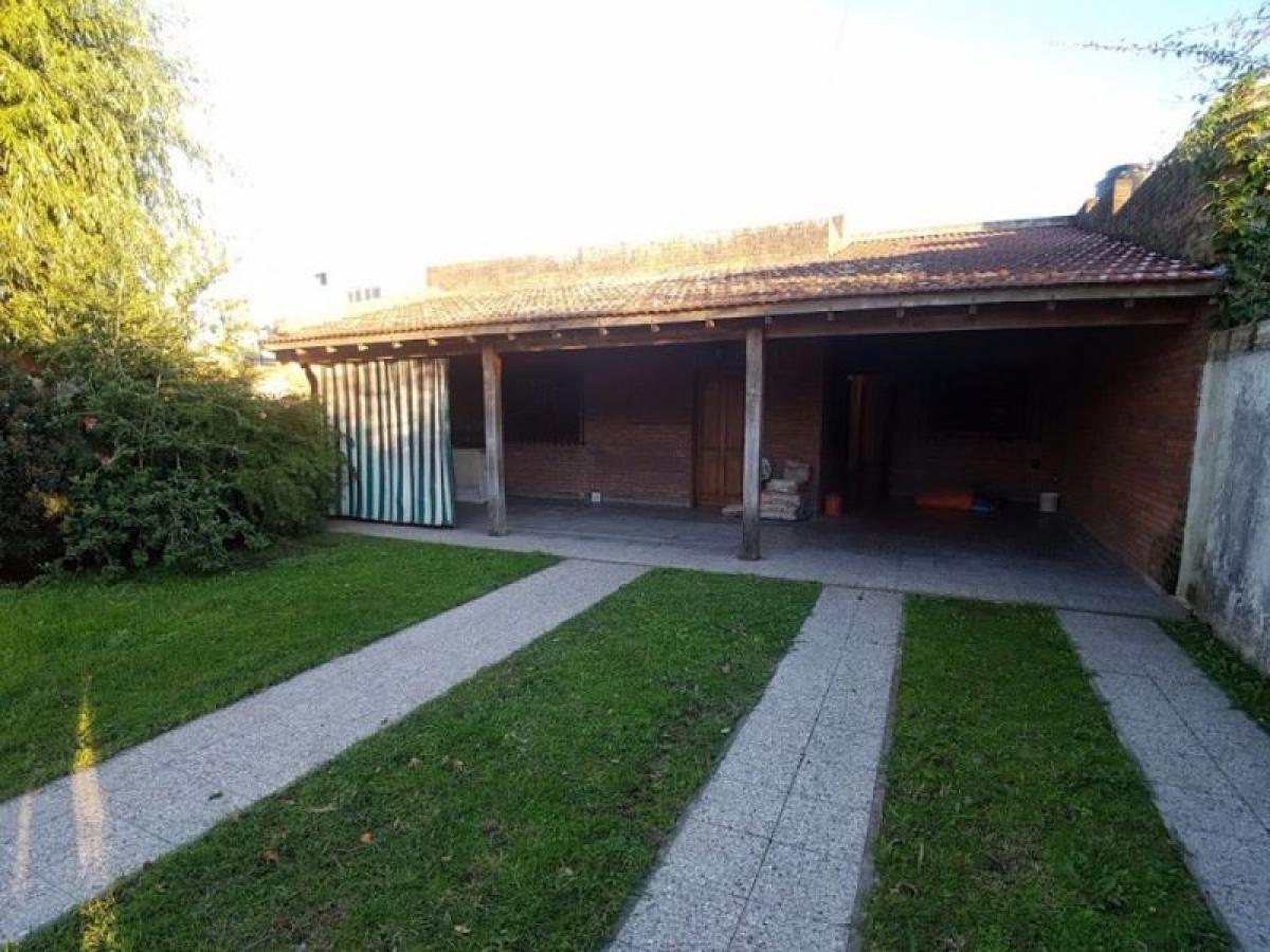 Picture of Home For Sale in Canuelas, Buenos Aires, Argentina