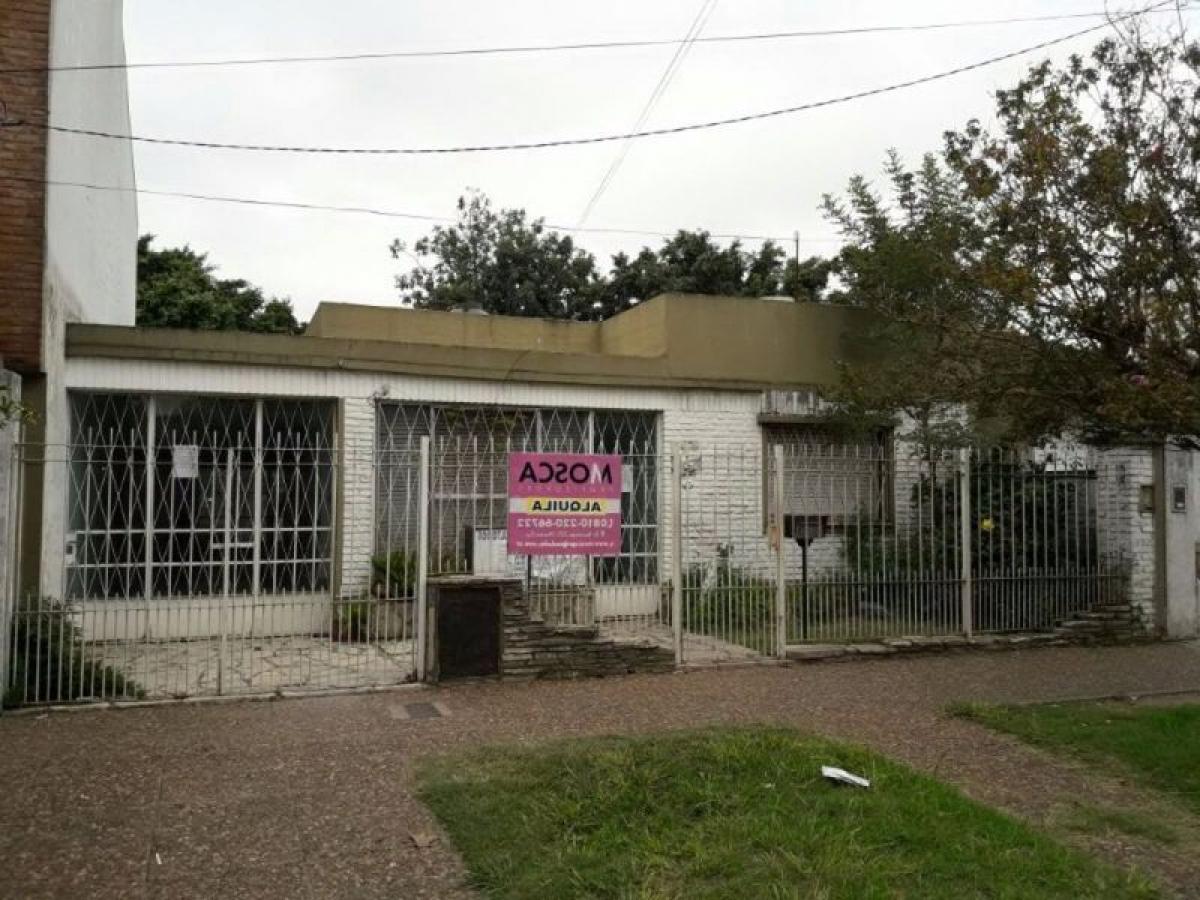 Picture of Home For Sale in Moreno, Buenos Aires, Argentina
