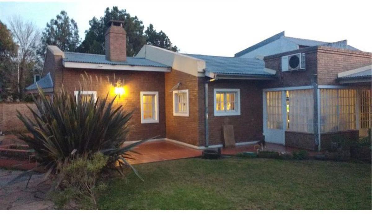 Picture of Home For Sale in Malvinas Argentinas, Buenos Aires, Argentina