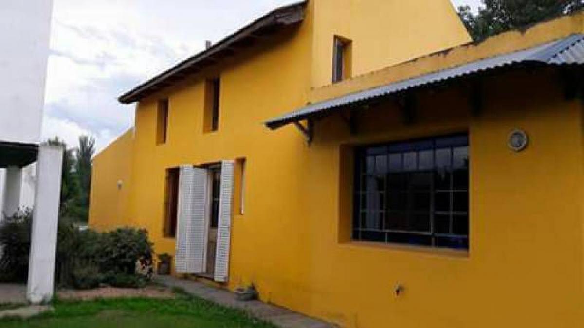 Picture of Home For Sale in Nueve De Julio, Buenos Aires, Argentina