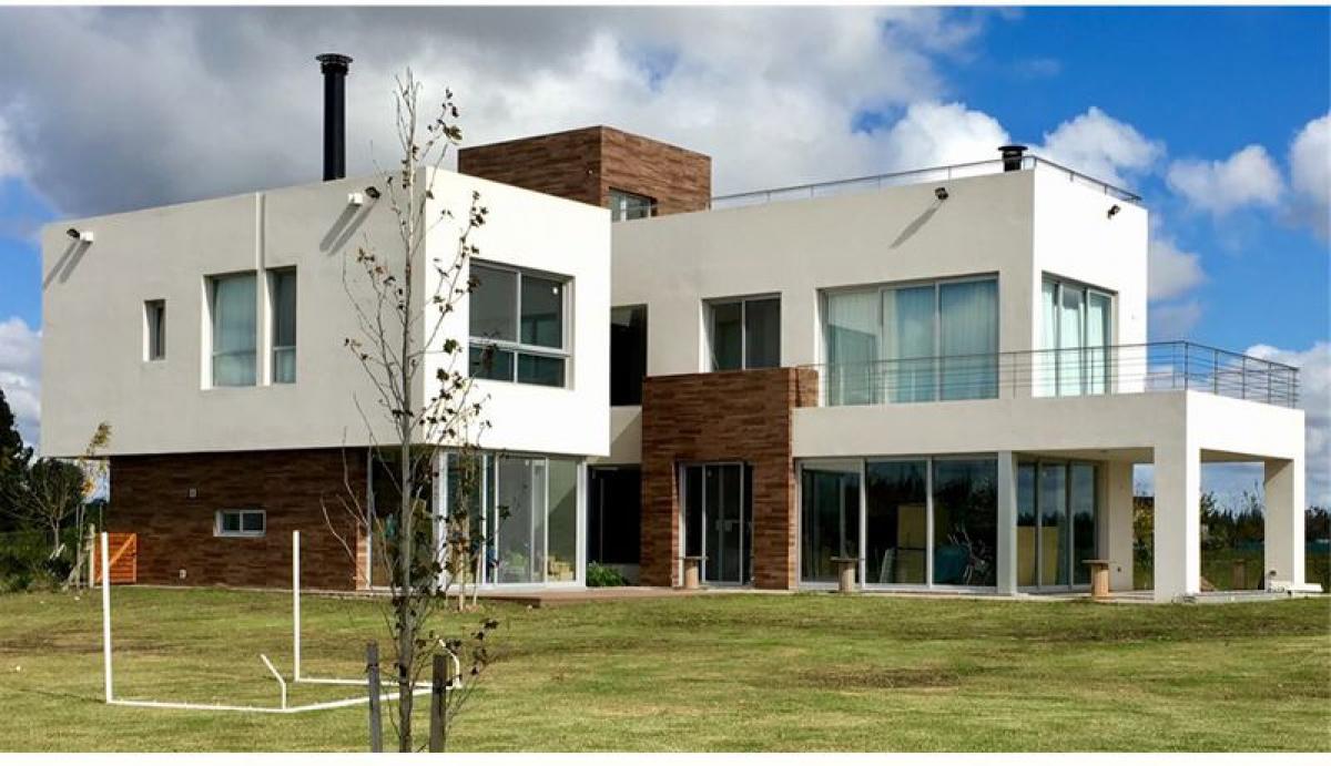 Picture of Home For Sale in Brandsen, Buenos Aires, Argentina