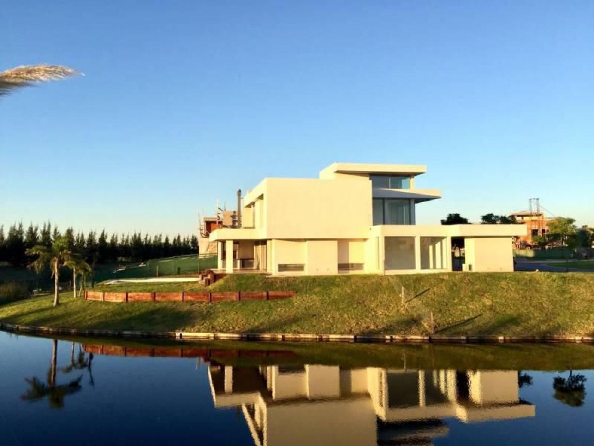 Picture of Home For Sale in Tigre, Buenos Aires, Argentina