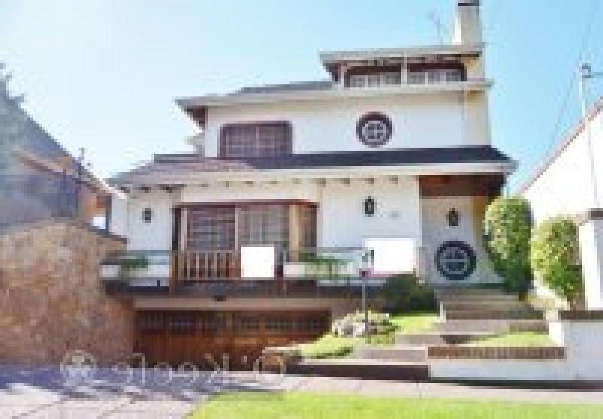 Picture of Home For Sale in Quilmes, Buenos Aires, Argentina