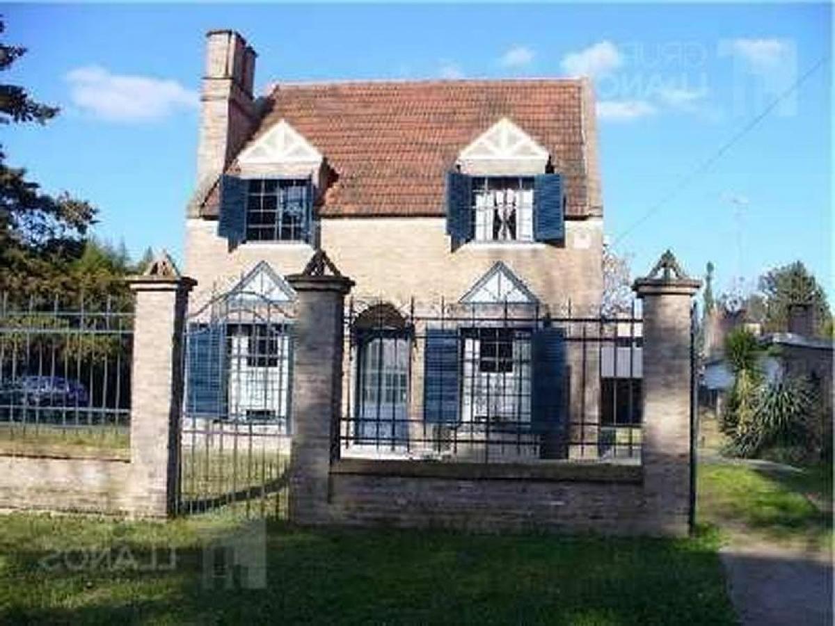 Picture of Home For Sale in Lujan, Buenos Aires, Argentina