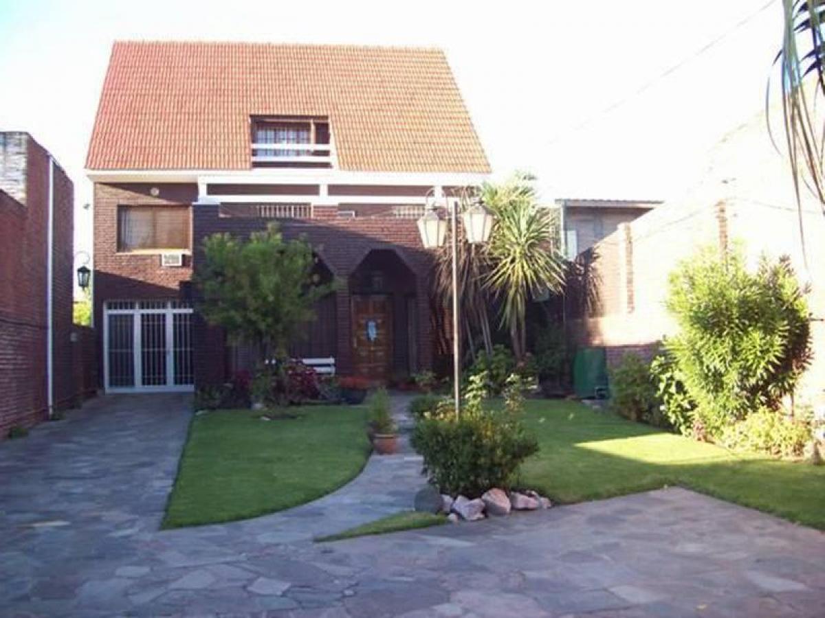Picture of Home For Sale in Lomas De Zamora, Buenos Aires, Argentina