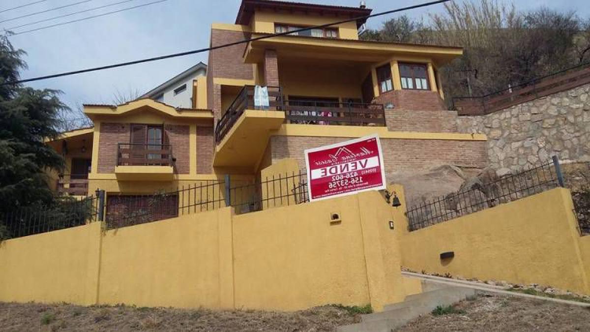 Villa Carlos Paz, Cordoba, Cordoba, Argentina Homes For Sale at GLOBAL LISTINGS