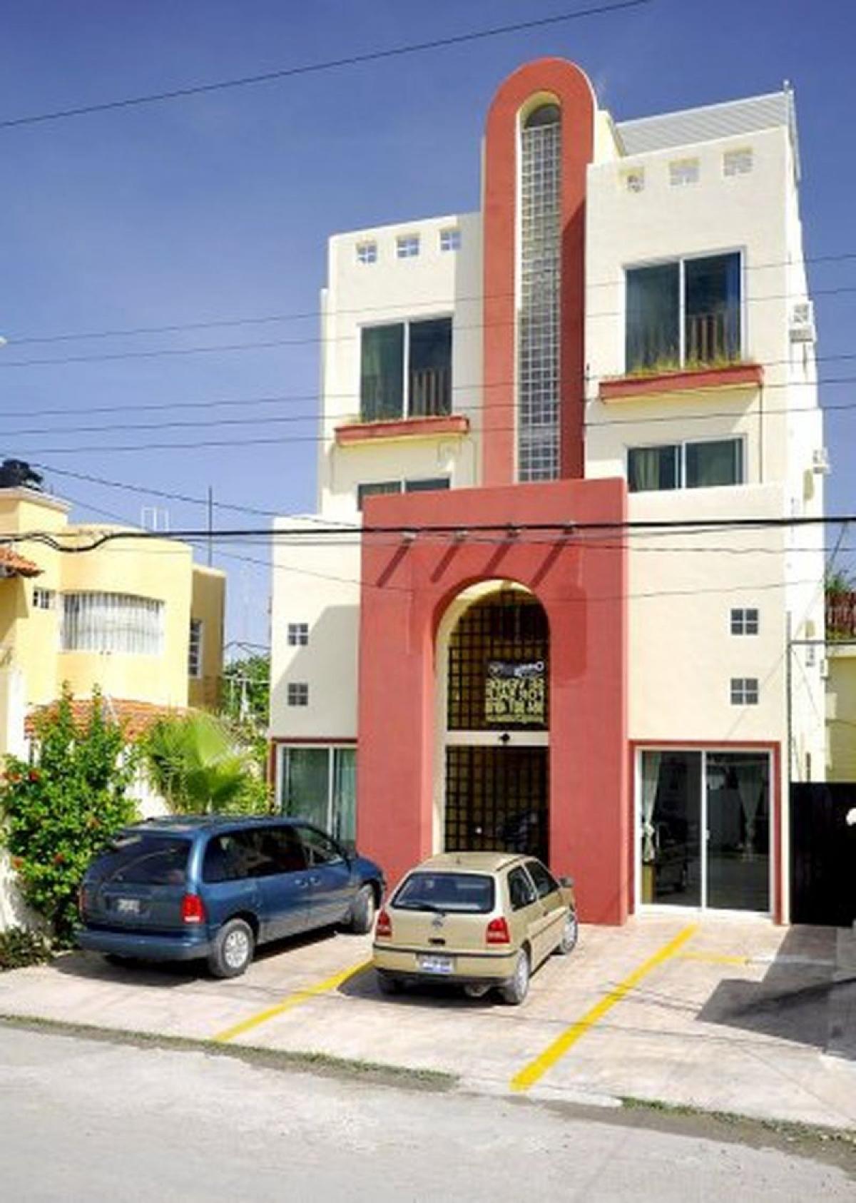 Picture of Apartment Building For Sale in Solidaridad, Quintana Roo, Mexico
