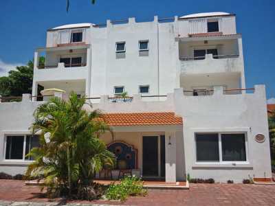 Apartment Building For Sale in Solidaridad, Mexico