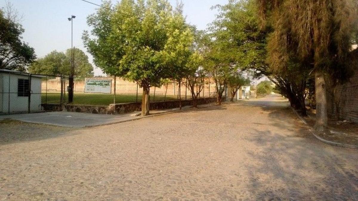 Picture of Residential Land For Sale in Tlajomulco De Zuniga, Jalisco, Mexico