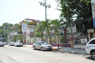 Apartment Building For Sale in