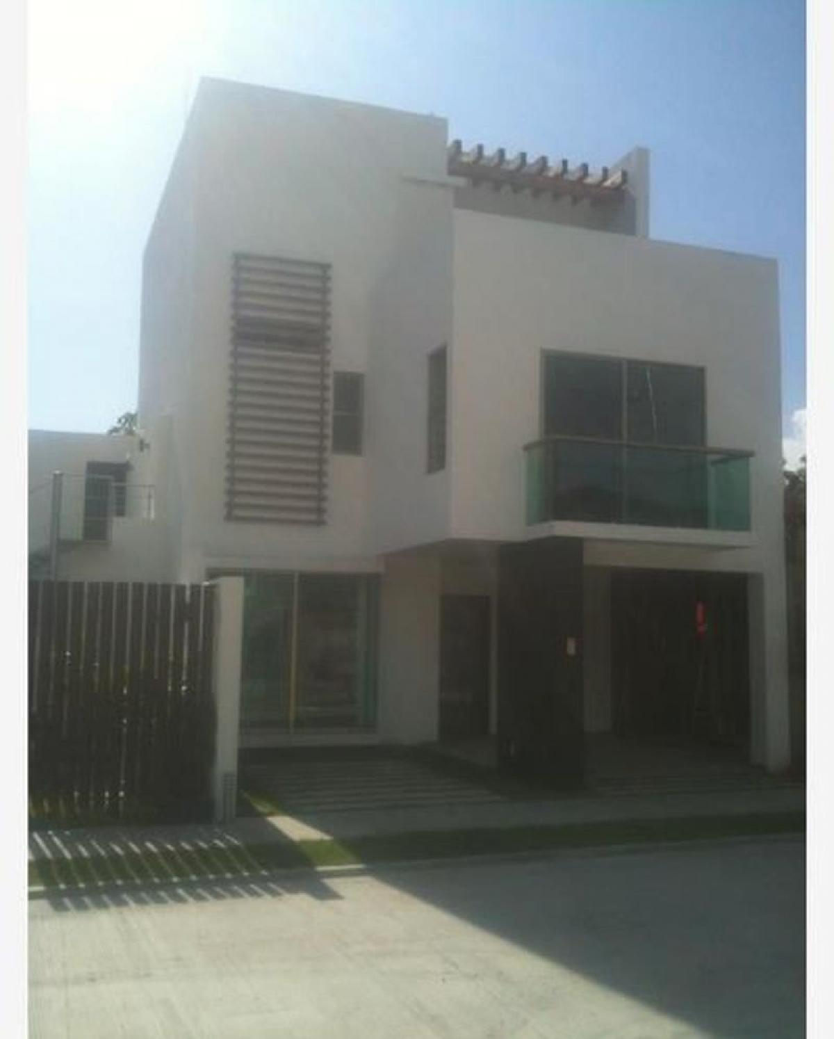 Picture of Home For Sale in Tuxtla Gutierrez, Chiapas, Mexico