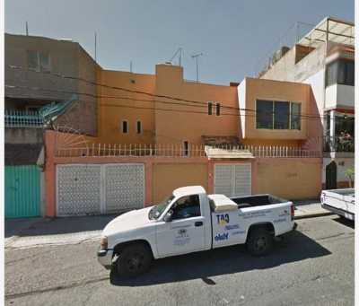 Home For Sale in Nezahualcoyotl, Mexico