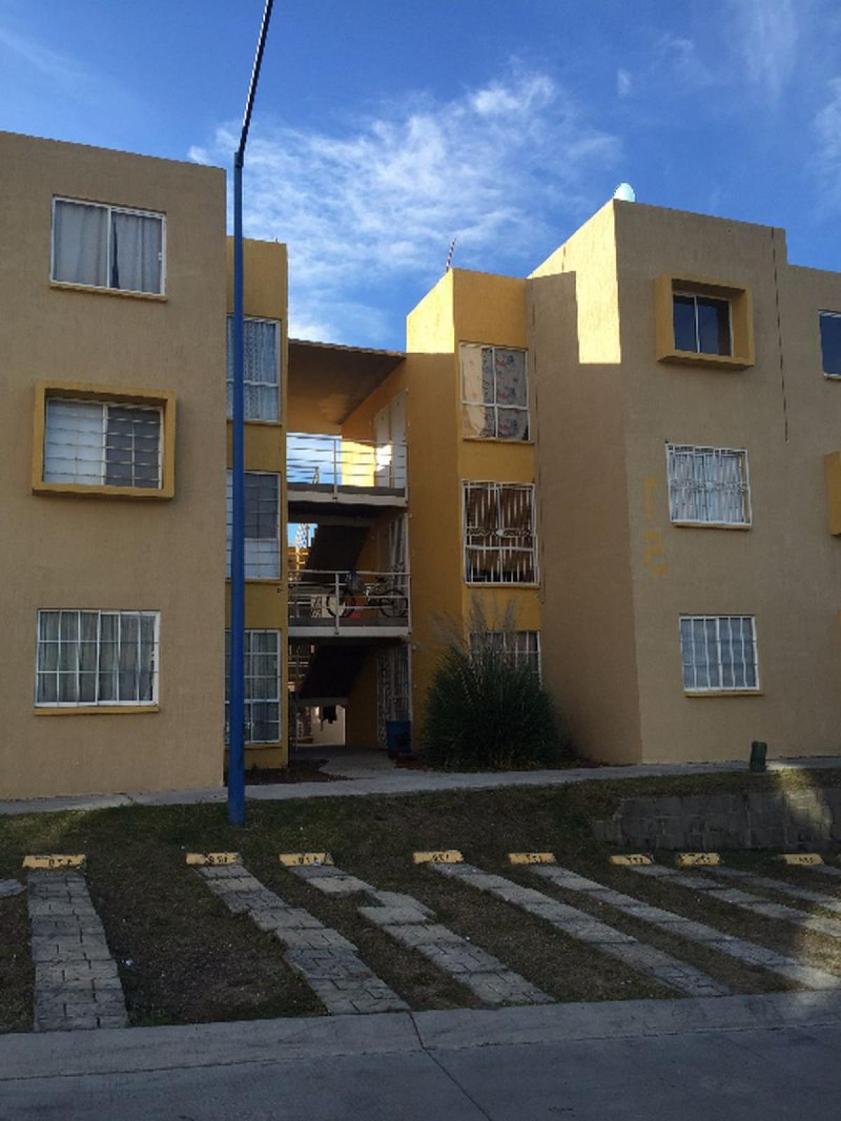 Picture of Apartment For Sale in Tlajomulco De Zuniga, Jalisco, Mexico