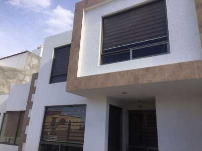 Home For Sale in Hidalgo, Mexico