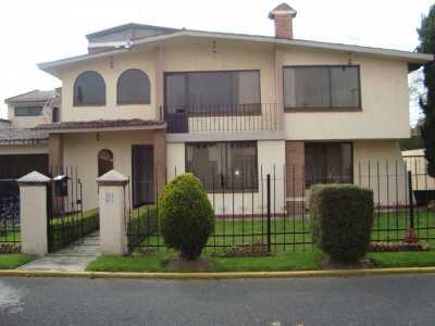 Home For Sale in Metepec, Mexico
