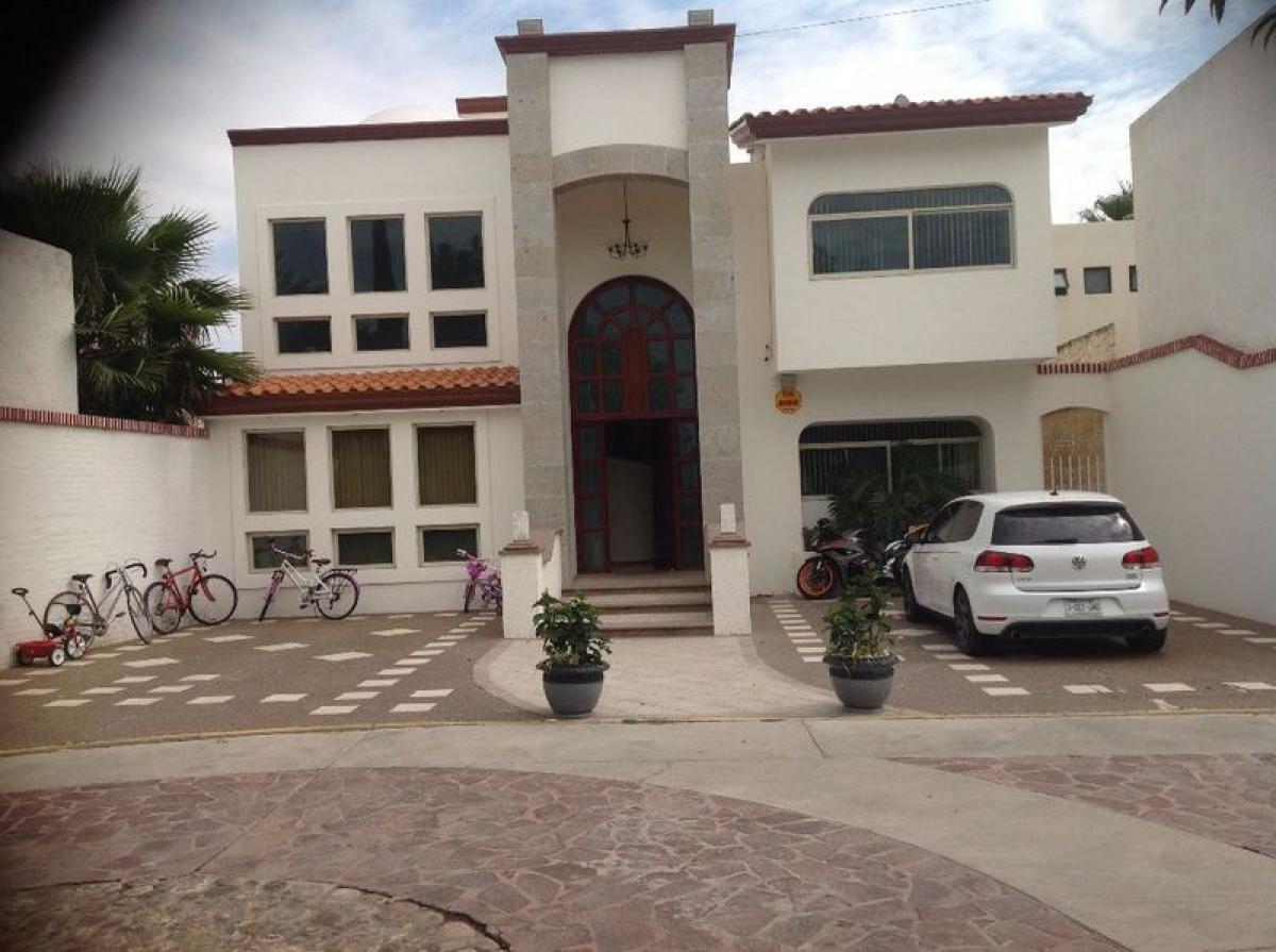 Picture of Home For Sale in San Luis Potosi, San Luis Potosi, Mexico