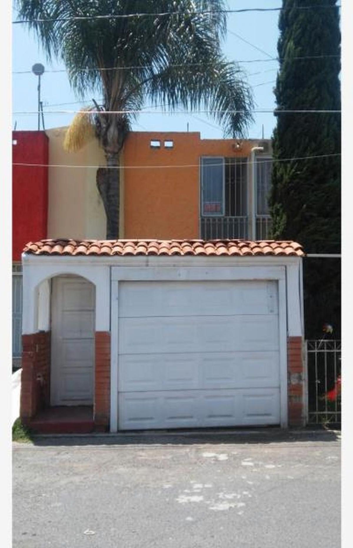 Picture of Home For Sale in Tlajomulco De Zuniga, Jalisco, Mexico