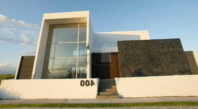 Home For Sale in Pesqueria, Mexico
