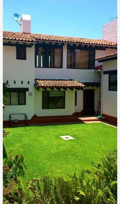 Home For Sale in Valle De Bravo, Mexico