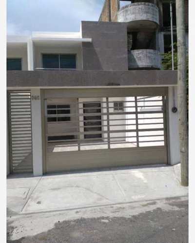 Home For Sale in Veracruz De Ignacio De La Llave, Mexico