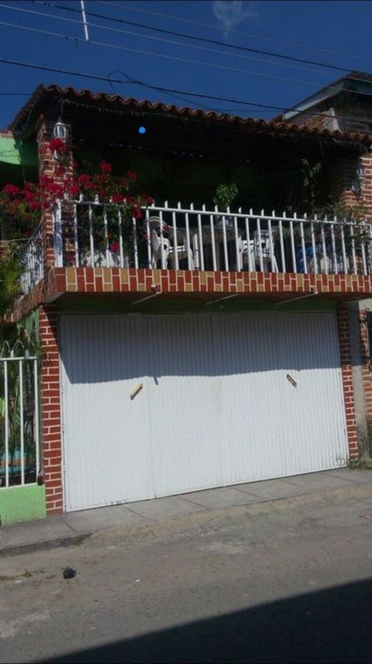 Picture of Home For Sale in Poncitlan, Jalisco, Mexico