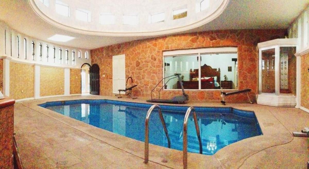 Picture of Home For Sale in San Pedro Tlaquepaque, Jalisco, Mexico